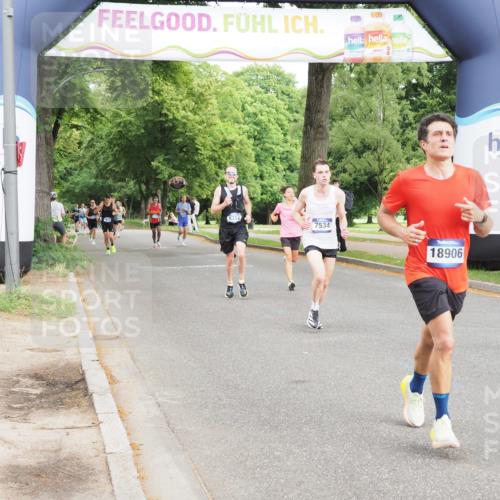 29.06.2025 - hella hamburg halbmarathon MichiJ http://msf.ph/oto/8211008 29.06.2025 10:23:03 Zwischen KM18-KM19 1053, 1080, 5193, 6305, 7534, 9376, 11227, 15902, 18906 meine-sportfotos.de