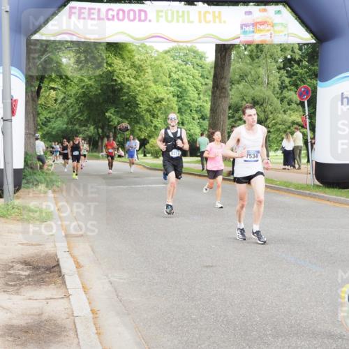 29.06.2025 - hella hamburg halbmarathon MichiJ http://msf.ph/oto/8211048 29.06.2025 10:23:04 Zwischen KM18-KM19 1080, 5193, 6305, 7534, 8312, 9376, 11227, 15902, 18906 meine-sportfotos.de