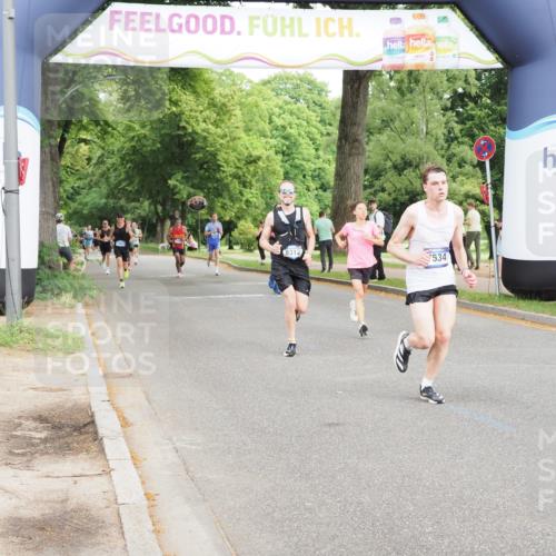 29.06.2025 - hella hamburg halbmarathon MichiJ http://msf.ph/oto/8211071 29.06.2025 10:23:04 Zwischen KM18-KM19 1080, 5193, 6305, 7534, 8312, 9376, 11227, 15902, 18906 meine-sportfotos.de