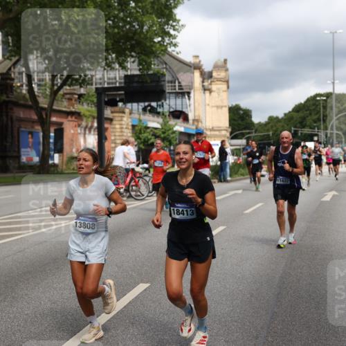 29.06.2025 - hella hamburg halbmarathon Yannick Fuchs http://msf.ph/oto/8211119 29.06.2025 10:45:14 20KM 1335, 1366, 2411, 2540, 2636, 2823, 2880, 2946, 4816, 5018, 5336, 5600, 5820, 7134, 7224, 7369, 7943, 8205, 8261, 8508, 8930, 8989, 9214, 9959, 10057, 10215, 10508, 10603, 10667, 10691, 11124, 11214, 11422, 11512, 11625, 11733, 12016, 12778, 12949, 13073, 13808, 14125, 14458, 15480, 15720, 15871, 16285, 16291, 16907, 17129, 17823, 18182, 18413, 18820, 19007, 19053 meine-sportfotos.de