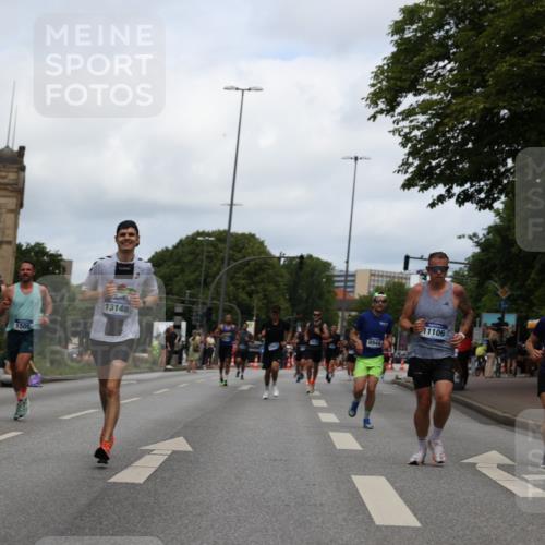 29.06.2025 - hella hamburg halbmarathon Yannick Fuchs http://msf.ph/oto/8211173 29.06.2025 10:32:26 20KM 1505, 2404, 3480, 3790, 5791, 7152, 7154, 7743, 9017, 9643, 9944, 10793, 10922, 11106, 11423, 12900, 13148, 13595, 13900, 14274, 15303, 15382, 15888, 16698, 17726, 18103, 18193, 18216, 18277 meine-sportfotos.de