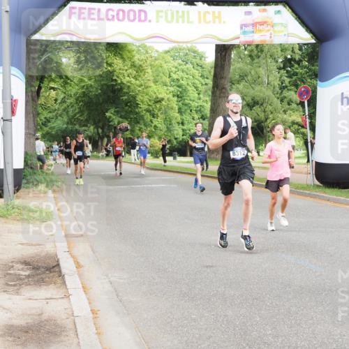 29.06.2025 - hella hamburg halbmarathon MichiJ http://msf.ph/oto/8211185 29.06.2025 10:23:05 Zwischen KM18-KM19 1080, 6305, 7534, 8312, 9376, 11227, 18906 meine-sportfotos.de