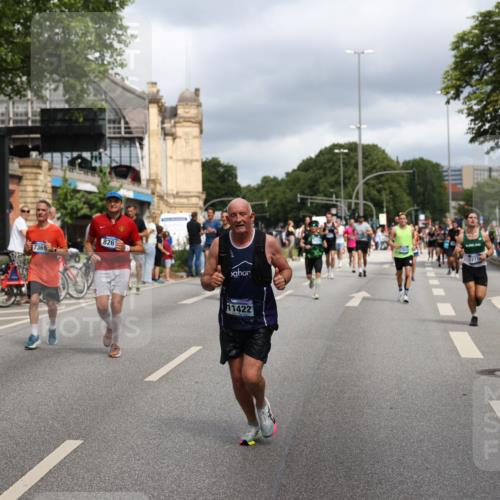 29.06.2025 - hella hamburg halbmarathon Yannick Fuchs http://msf.ph/oto/8211295 29.06.2025 10:45:15 20KM 1335, 1366, 2411, 2540, 2636, 2823, 2880, 2946, 4816, 5336, 5600, 5820, 7224, 7369, 7943, 8205, 8261, 8508, 8930, 8989, 9214, 9959, 10057, 10215, 10508, 10603, 10667, 10691, 11124, 11214, 11422, 11512, 11625, 11733, 12016, 12778, 12949, 13073, 13808, 14125, 14458, 15426, 15480, 15720, 15871, 15899, 16285, 16291, 16666, 16907, 17129, 17823, 18182, 18413, 18820, 19007, 19053 meine-sportfotos.de