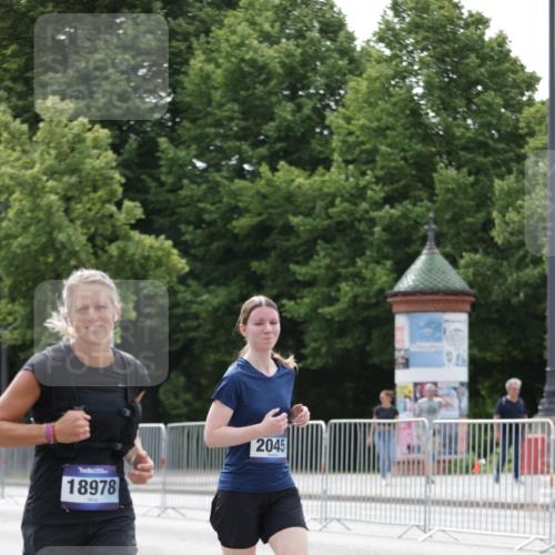 29.06.2025 - hella hamburg halbmarathon Jannik Wohlers http://msf.ph/oto/8211316 29.06.2025 10:26:32 Lombardsbrücke 1793, 1973, 2045, 4358, 5494, 5495, 6625, 6637, 7069, 8056, 10465, 11110, 11740, 12071, 13462, 15027, 15108, 15878, 16479, 17049, 18516, 18962, 18978 meine-sportfotos.de