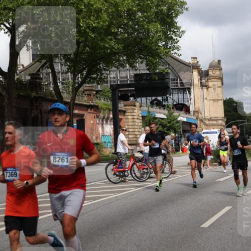 29.06.2025 - hella hamburg halbmarathon Yannick Fuchs http://msf.ph/oto/8211447 29.06.2025 10:45:16 20KM 1335, 1366, 2411, 2540, 2636, 2823, 2946, 4297, 4404, 5336, 5600, 5820, 7224, 7369, 7943, 8205, 8261, 8508, 8930, 8989, 9214, 9959, 10057, 10215, 10508, 10603, 10667, 10691, 11124, 11422, 11512, 11625, 11733, 12778, 12949, 13073, 13808, 14125, 14458, 15426, 15480, 15720, 15871, 15899, 16285, 16666, 16907, 17129, 17823, 18182, 18413, 18820, 19007, 19053 meine-sportfotos.de