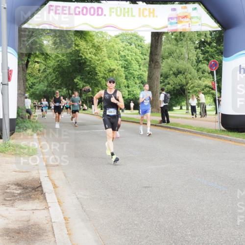 29.06.2025 - hella hamburg halbmarathon MichiJ http://msf.ph/oto/8211461 29.06.2025 10:23:08 Zwischen KM18-KM19 1080, 7534, 8312, 11227, 16243, 18837, 18906 meine-sportfotos.de
