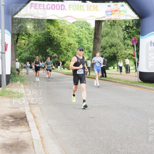 29.06.2025 - hella hamburg halbmarathon MichiJ http://msf.ph/oto/8211538 29.06.2025 10:23:08 Zwischen KM18-KM19 1080, 7534, 8312, 11227, 16243, 18837, 18906 meine-sportfotos.de