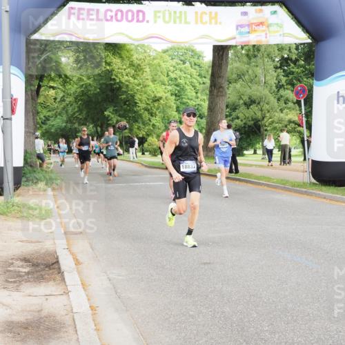 29.06.2025 - hella hamburg halbmarathon MichiJ http://msf.ph/oto/8211592 29.06.2025 10:23:09 Zwischen KM18-KM19 1080, 7534, 7901, 8312, 11227, 16243, 17751, 18837, 18906 meine-sportfotos.de