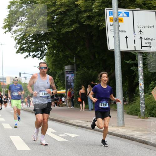 29.06.2025 - hella hamburg halbmarathon Yannick Fuchs http://msf.ph/oto/8211853 29.06.2025 10:32:27 20KM 1505, 2404, 3480, 3790, 5791, 7152, 7154, 7743, 8571, 9017, 9643, 9944, 10793, 10922, 11106, 11423, 12900, 13148, 13595, 13900, 14274, 15303, 15382, 15888, 16698, 17726, 18103, 18193, 18277, 18723 meine-sportfotos.de