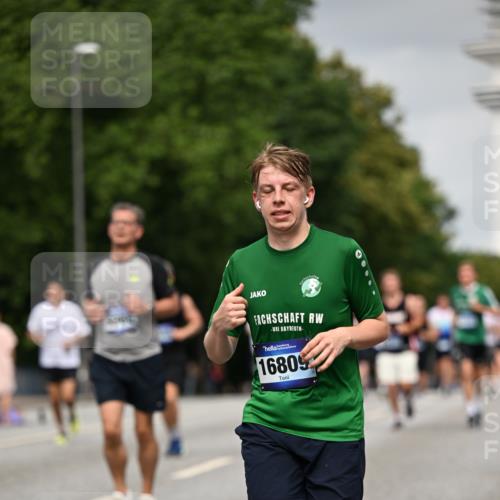 29.06.2025 - hella hamburg halbmarathon Dr. Thomas Lammeyer http://msf.ph/oto/8211858 29.06.2025 10:12:38 Kennedybrücke 1147, 1188, 1527, 2190, 2309, 2978, 5100, 5885, 6590, 6674, 6918, 7348, 7453, 9457, 9616, 9718, 9966, 10857 meine-sportfotos.de