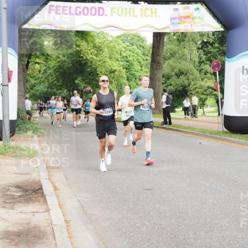 29.06.2025 - hella hamburg halbmarathon MichiJ http://msf.ph/oto/8211884 29.06.2025 10:23:12 Zwischen KM18-KM19 7901, 8312, 13771, 16243, 17751, 18837 meine-sportfotos.de