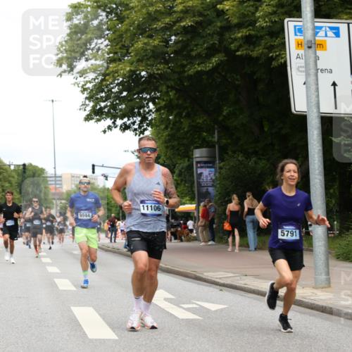 29.06.2025 - hella hamburg halbmarathon Yannick Fuchs http://msf.ph/oto/8211928 29.06.2025 10:32:27 20KM 1505, 2404, 3480, 3790, 5791, 7152, 7154, 7743, 8571, 9017, 9643, 9944, 10793, 10922, 11106, 11423, 12900, 13148, 13595, 13900, 14274, 15303, 15382, 15888, 16698, 17726, 18103, 18193, 18277, 18723 meine-sportfotos.de
