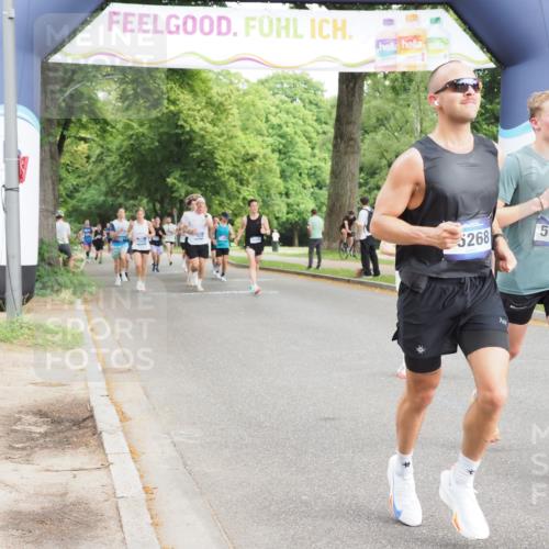 29.06.2025 - hella hamburg halbmarathon MichiJ http://msf.ph/oto/8212062 29.06.2025 10:23:14 Zwischen KM18-KM19 5550, 7901, 13771, 15268, 16243, 17751, 18837 meine-sportfotos.de