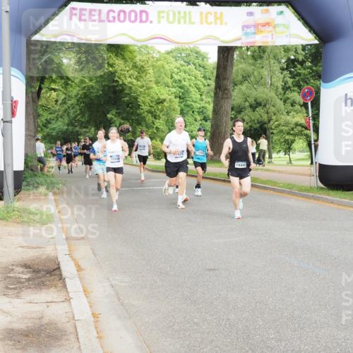 29.06.2025 - hella hamburg halbmarathon MichiJ http://msf.ph/oto/8212181 29.06.2025 10:23:16 Zwischen KM18-KM19 5550, 7628, 7901, 13771, 14448, 15268, 17751 meine-sportfotos.de