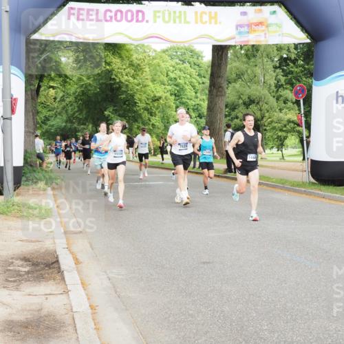 29.06.2025 - hella hamburg halbmarathon MichiJ http://msf.ph/oto/8212222 29.06.2025 10:23:16 Zwischen KM18-KM19 5550, 7628, 7901, 13771, 14448, 15268, 17751 meine-sportfotos.de