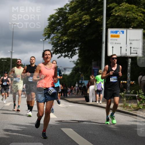 29.06.2025 - hella hamburg halbmarathon Yannick Fuchs http://msf.ph/oto/8212275 29.06.2025 10:45:22 20KM 1335, 1366, 2411, 2540, 2636, 2823, 2946, 4297, 4404, 4967, 5087, 5336, 5600, 5820, 7224, 7369, 7943, 8261, 8508, 8930, 8989, 9214, 9476, 9793, 9959, 10057, 10215, 10508, 10603, 10667, 10691, 10868, 11124, 11422, 11512, 11625, 11733, 12450, 12778, 13073, 13403, 13799, 14012, 14248, 14458, 15426, 15480, 15871, 15899, 16666, 16907, 17530, 17823, 18820, 19007, 19020, 19053 meine-sportfotos.de