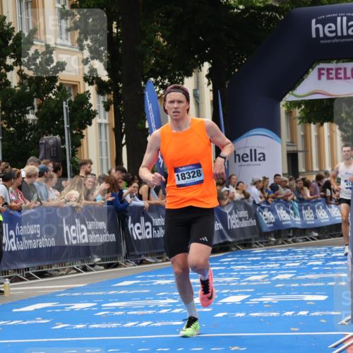 29.06.2025 - hella hamburg halbmarathon Strokosch-Dieckow http://msf.ph/oto/8212488 29.06.2025 10:23:00 Ziel 4128, 7862, 11624, 18328, 18930 meine-sportfotos.de