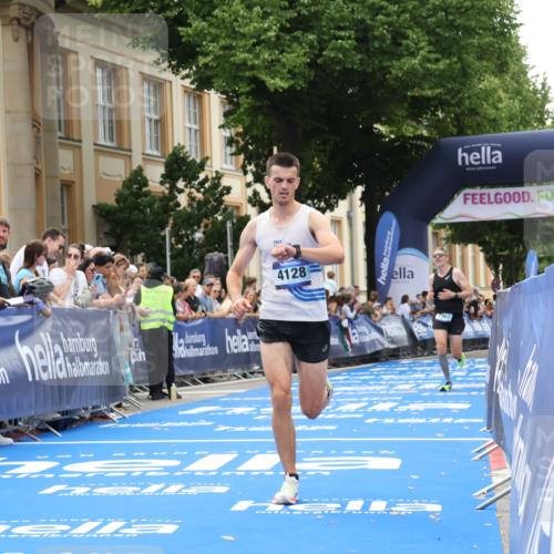 29.06.2025 - hella hamburg halbmarathon Strokosch-Dieckow http://msf.ph/oto/8212580 29.06.2025 10:23:04 Ziel 4128, 7862, 18328, 18930 meine-sportfotos.de