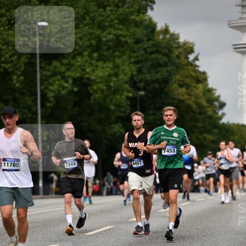 29.06.2025 - hella hamburg halbmarathon Dr. Thomas Lammeyer http://msf.ph/oto/8212710 29.06.2025 10:12:42 Kennedybrücke 1147, 1188, 1527, 2190, 2309, 2427, 2978, 5100, 5885, 6590, 6674, 6918, 7198, 7348, 7453, 9457, 9616, 9718, 9823, 9966, 10857 meine-sportfotos.de