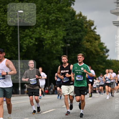 29.06.2025 - hella hamburg halbmarathon Dr. Thomas Lammeyer http://msf.ph/oto/8212768 29.06.2025 10:12:42 Kennedybrücke 1147, 1188, 1527, 2190, 2309, 2427, 2978, 5100, 5885, 6590, 6674, 6918, 7198, 7348, 7453, 9457, 9616, 9718, 9823, 9966, 10857 meine-sportfotos.de