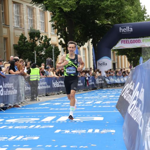 29.06.2025 - hella hamburg halbmarathon Strokosch-Dieckow http://msf.ph/oto/8212778 29.06.2025 10:23:10 Ziel 18930 meine-sportfotos.de