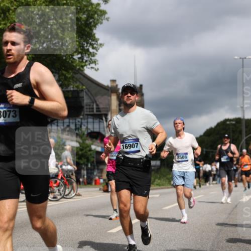 29.06.2025 - hella hamburg halbmarathon Yannick Fuchs http://msf.ph/oto/8212805 29.06.2025 10:45:23 20KM 1335, 1366, 2411, 2540, 2636, 2823, 2946, 4297, 4404, 4839, 4967, 5087, 5336, 5600, 5820, 7224, 7369, 7943, 8261, 8508, 8930, 8989, 9214, 9476, 9739, 9793, 9959, 10057, 10215, 10508, 10603, 10667, 10691, 10868, 11124, 11512, 11625, 11733, 12450, 12778, 13073, 13403, 13707, 13799, 14012, 14248, 14458, 15426, 15480, 15496, 15871, 15899, 16666, 16907, 17530, 17823, 18820, 19007, 19020, 19053 meine-sportfotos.de