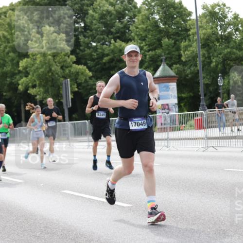 29.06.2025 - hella hamburg halbmarathon Jannik Wohlers http://msf.ph/oto/8212867 29.06.2025 10:26:39 Lombardsbrücke 1530, 1793, 1973, 2045, 2306, 4358, 5494, 5495, 5707, 6637, 7234, 7314, 8056, 8281, 9349, 10077, 10465, 11110, 13462, 14020, 14021, 15108, 16479, 17049, 17445, 18962, 18976, 18978 meine-sportfotos.de