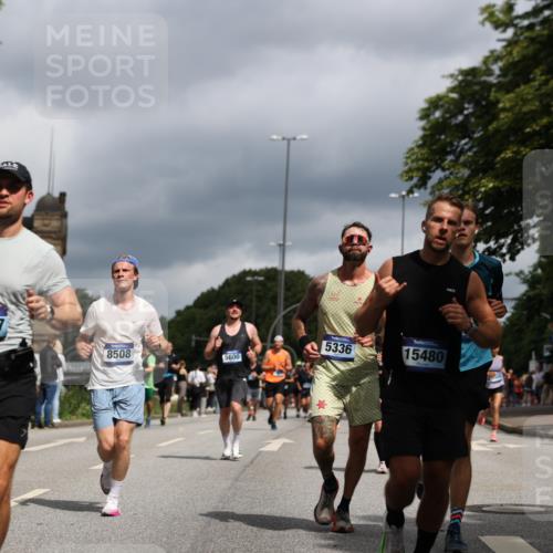 29.06.2025 - hella hamburg halbmarathon Yannick Fuchs http://msf.ph/oto/8212921 29.06.2025 10:45:24 20KM 1335, 1366, 2411, 2636, 2718, 2823, 2946, 4033, 4297, 4404, 4839, 4967, 5087, 5336, 5600, 5820, 7224, 7943, 8261, 8508, 8930, 8989, 9214, 9476, 9739, 9793, 9959, 10057, 10215, 10508, 10603, 10667, 10691, 10868, 11124, 11512, 11625, 11733, 12450, 12778, 13073, 13403, 13707, 13799, 14012, 14248, 14458, 15426, 15480, 15496, 15871, 15899, 16666, 16907, 17131, 17530, 17823, 18820, 19007, 19020, 19053 meine-sportfotos.de