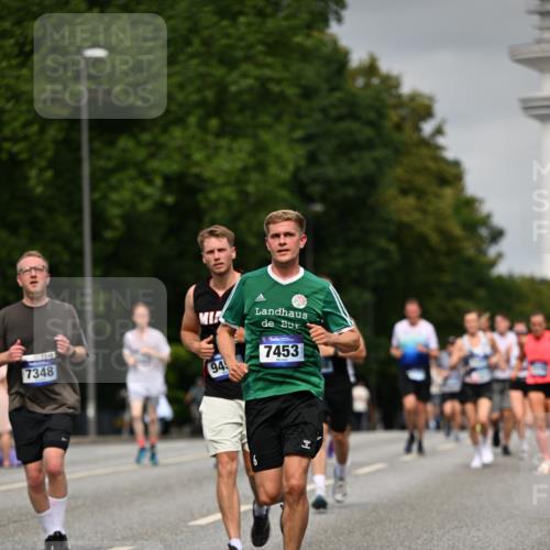 29.06.2025 - hella hamburg halbmarathon Dr. Thomas Lammeyer http://msf.ph/oto/8212977 29.06.2025 10:12:43 Kennedybrücke 1147, 1188, 1527, 2190, 2427, 2978, 4859, 5100, 5885, 6590, 6674, 6918, 7198, 7348, 7453, 9457, 9616, 9718, 9823, 9966, 10092, 10857 meine-sportfotos.de