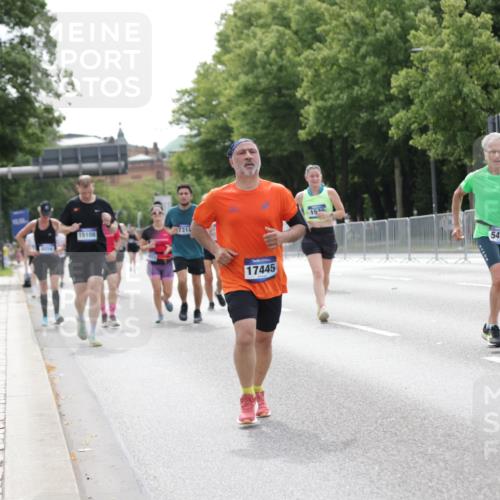 29.06.2025 - hella hamburg halbmarathon Jannik Wohlers http://msf.ph/oto/8213006 29.06.2025 10:26:41 Lombardsbrücke 1530, 1793, 1973, 2045, 2306, 4358, 5494, 5495, 5707, 6259, 6637, 7234, 7314, 8056, 8281, 9349, 10077, 10465, 11110, 13462, 14020, 14021, 15108, 15641, 16479, 17049, 17445, 18962, 18976, 18978 meine-sportfotos.de