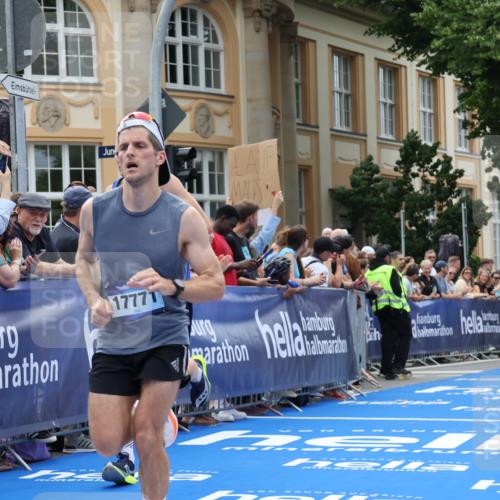 29.06.2025 - hella hamburg halbmarathon Strokosch-Dieckow http://msf.ph/oto/8213091 29.06.2025 10:23:30 Ziel 35, 52, 7834, 9385, 16169, 17771 meine-sportfotos.de