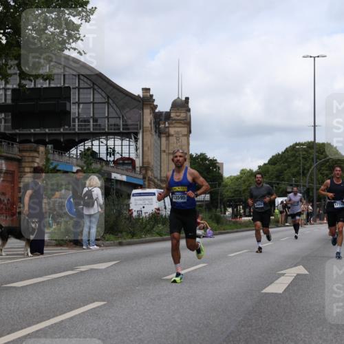 29.06.2025 - hella hamburg halbmarathon Yannick Fuchs http://msf.ph/oto/8213148 29.06.2025 10:32:33 20KM 1505, 2404, 3480, 3790, 5791, 7152, 7154, 7743, 8002, 8571, 9017, 9171, 9643, 9944, 10793, 10922, 11106, 11952, 13148, 13595, 13900, 14274, 15303, 15382, 15888, 16698, 17726, 18193, 18276, 18277, 18529, 18723 meine-sportfotos.de