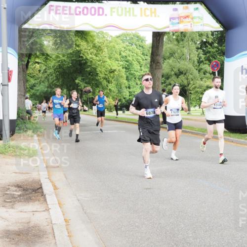 29.06.2025 - hella hamburg halbmarathon MichiJ http://msf.ph/oto/8213234 29.06.2025 10:23:22 Zwischen KM18-KM19 1743, 7628, 11019, 13167, 13493, 13494, 14448, 15500, 18026, 19022 meine-sportfotos.de
