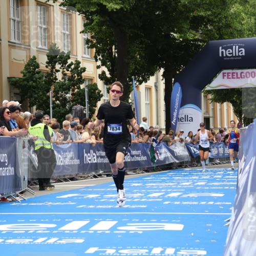 29.06.2025 - hella hamburg halbmarathon Strokosch-Dieckow http://msf.ph/oto/8213236 29.06.2025 10:23:39 Ziel 5301, 6699, 7834, 9151, 16169 meine-sportfotos.de