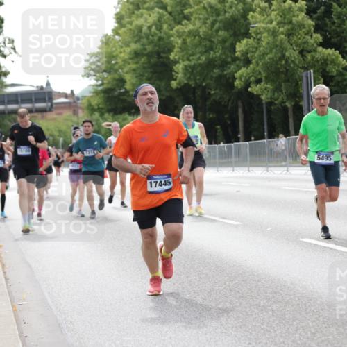 29.06.2025 - hella hamburg halbmarathon Jannik Wohlers http://msf.ph/oto/8213272 29.06.2025 10:26:42 Lombardsbrücke 1530, 1793, 2045, 2306, 2775, 4358, 5494, 5495, 5707, 6259, 6637, 7234, 7314, 8056, 8281, 9349, 10077, 10465, 11110, 13462, 14020, 14021, 15108, 15641, 16479, 17049, 17445, 18976, 18978 meine-sportfotos.de