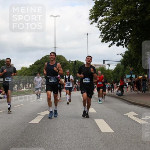 29.06.2025 - hella hamburg halbmarathon Yannick Fuchs http://msf.ph/oto/8213374 29.06.2025 10:32:34 20KM 1505, 3480, 5791, 7152, 7154, 7743, 8002, 8571, 9017, 9171, 9643, 9944, 10793, 10922, 11106, 11952, 13148, 13595, 13900, 14274, 15303, 15382, 15888, 16698, 17726, 18193, 18276, 18277, 18529, 18723 meine-sportfotos.de