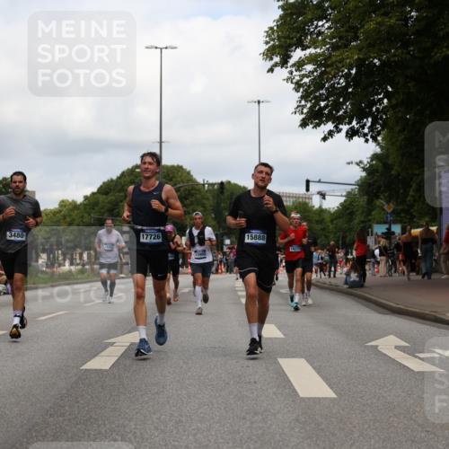29.06.2025 - hella hamburg halbmarathon Yannick Fuchs http://msf.ph/oto/8213380 29.06.2025 10:32:35 20KM 1505, 3480, 5791, 7152, 7154, 7229, 7743, 8002, 8571, 9171, 9643, 9944, 10793, 10922, 11106, 11952, 13148, 13595, 13900, 14274, 15303, 15382, 15888, 16698, 17726, 18193, 18276, 18277, 18529, 18584, 18723 meine-sportfotos.de