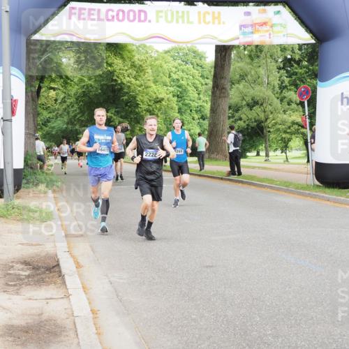 29.06.2025 - hella hamburg halbmarathon MichiJ http://msf.ph/oto/8213398 29.06.2025 10:23:24 Zwischen KM18-KM19 1743, 5269, 7628, 11019, 13167, 13493, 13494, 15500, 17877, 18026, 19022 meine-sportfotos.de