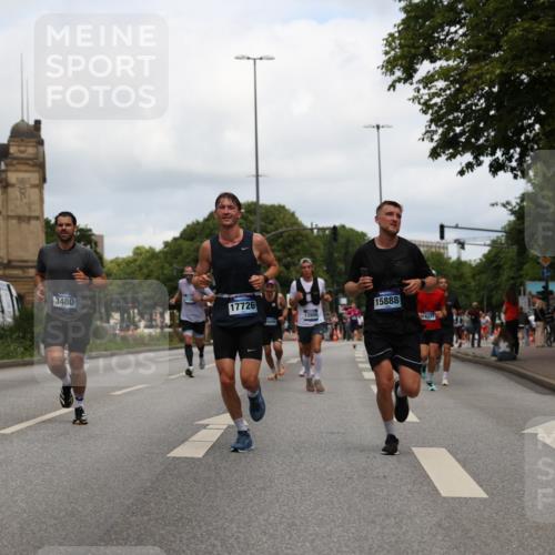 29.06.2025 - hella hamburg halbmarathon Yannick Fuchs http://msf.ph/oto/8213452 29.06.2025 10:32:35 20KM 1505, 3480, 5791, 7152, 7154, 7229, 7743, 8002, 8571, 9171, 9643, 9944, 10793, 10922, 11106, 11952, 13148, 13595, 13900, 14274, 15303, 15382, 15888, 16698, 17726, 18193, 18276, 18277, 18529, 18584, 18723 meine-sportfotos.de