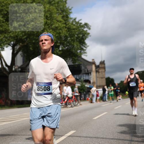 29.06.2025 - hella hamburg halbmarathon Yannick Fuchs http://msf.ph/oto/8213556 29.06.2025 10:45:26 20KM 1335, 1366, 2411, 2636, 2718, 2823, 2946, 4033, 4297, 4404, 4839, 4967, 5087, 5336, 5600, 5820, 7224, 7943, 8508, 8930, 8989, 9214, 9476, 9739, 9793, 9959, 10057, 10215, 10508, 10603, 10667, 10691, 10868, 11124, 11512, 11625, 11733, 12450, 13073, 13403, 13707, 13799, 14012, 14248, 14458, 14994, 15426, 15480, 15496, 15871, 15899, 16666, 16907, 17131, 17530, 17823, 18820, 19007, 19020, 19053 meine-sportfotos.de