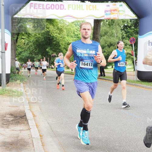 29.06.2025 - hella hamburg halbmarathon MichiJ http://msf.ph/oto/8213736 29.06.2025 10:23:26 Zwischen KM18-KM19 1743, 5269, 11019, 11230, 13167, 13494, 15500, 16417, 17877, 19022 meine-sportfotos.de