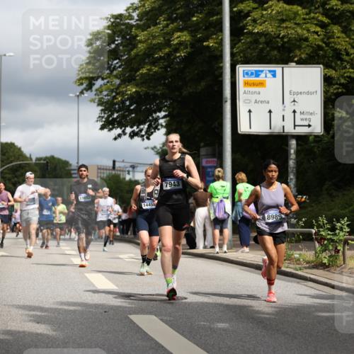 29.06.2025 - hella hamburg halbmarathon Yannick Fuchs http://msf.ph/oto/8213773 29.06.2025 10:45:28 20KM 1335, 1366, 2636, 2718, 2823, 2946, 4033, 4297, 4404, 4839, 4967, 5087, 5336, 5600, 5820, 7224, 7943, 8508, 8856, 8930, 8989, 9214, 9476, 9656, 9739, 9793, 9869, 9959, 10057, 10508, 10603, 10667, 10691, 10868, 11124, 11512, 11625, 11733, 12450, 13073, 13403, 13707, 13726, 13799, 14012, 14248, 14458, 14994, 15426, 15480, 15496, 15871, 15899, 16666, 16907, 17131, 17530, 18820, 19007, 19020, 19053 meine-sportfotos.de
