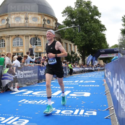 29.06.2025 - hella hamburg halbmarathon Strokosch-Dieckow http://msf.ph/oto/8213823 29.06.2025 10:23:52 Ziel 6699, 7963, 9447, 10780, 11194, 12360, 13440 meine-sportfotos.de