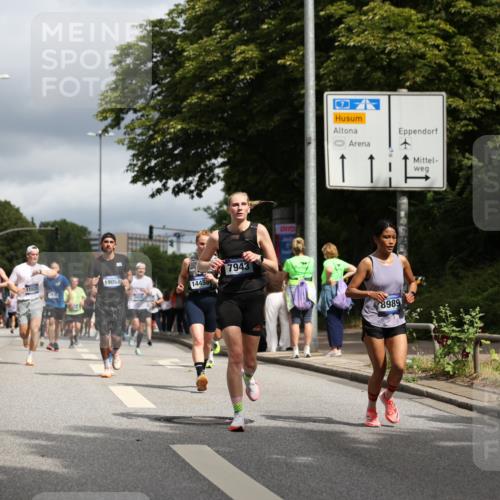 29.06.2025 - hella hamburg halbmarathon Yannick Fuchs http://msf.ph/oto/8213826 29.06.2025 10:45:28 20KM 1335, 1366, 2636, 2718, 2823, 2946, 4033, 4297, 4404, 4839, 4967, 5087, 5336, 5600, 5820, 7224, 7943, 8508, 8856, 8930, 8989, 9214, 9476, 9656, 9739, 9793, 9869, 9959, 10057, 10508, 10603, 10667, 10691, 10868, 11124, 11512, 11625, 11733, 12450, 13073, 13403, 13707, 13726, 13799, 14012, 14248, 14458, 14994, 15426, 15480, 15496, 15871, 15899, 16666, 16907, 17131, 17530, 18820, 19007, 19020, 19053 meine-sportfotos.de