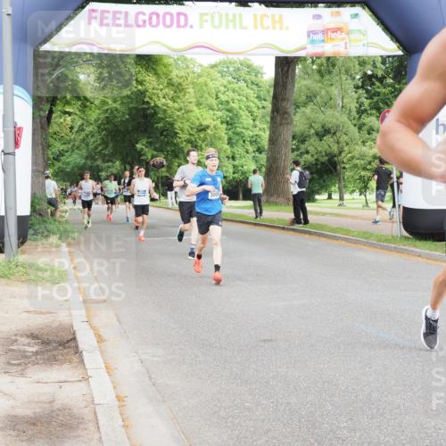 29.06.2025 - hella hamburg halbmarathon MichiJ http://msf.ph/oto/8213854 29.06.2025 10:23:27 Zwischen KM18-KM19 1743, 5269, 11019, 11230, 13167, 16417, 17877, 19022 meine-sportfotos.de