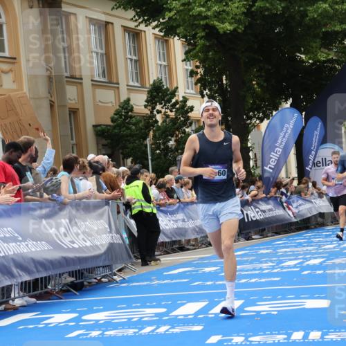 29.06.2025 - hella hamburg halbmarathon Strokosch-Dieckow http://msf.ph/oto/8213875 29.06.2025 10:23:55 Ziel 7963, 9447, 11194, 12360, 13440, 14753 meine-sportfotos.de
