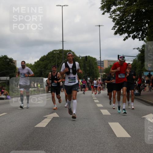 29.06.2025 - hella hamburg halbmarathon Yannick Fuchs http://msf.ph/oto/8214021 29.06.2025 10:32:37 20KM 1505, 3480, 7152, 7154, 7229, 7743, 8002, 8571, 9171, 9643, 9944, 10793, 10922, 11106, 11952, 13595, 13900, 14274, 14992, 15303, 15382, 15888, 16698, 17726, 18193, 18276, 18277, 18529, 18584, 18723 meine-sportfotos.de