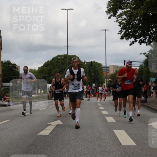 29.06.2025 - hella hamburg halbmarathon Yannick Fuchs http://msf.ph/oto/8214027 29.06.2025 10:32:37 20KM 1505, 3480, 7152, 7154, 7229, 7743, 8002, 8571, 9171, 9643, 9944, 10793, 10922, 11106, 11952, 13595, 13900, 14274, 14992, 15303, 15382, 15888, 16698, 17726, 18193, 18276, 18277, 18529, 18584, 18723 meine-sportfotos.de
