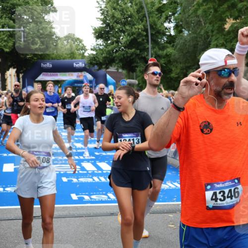 29.06.2025 - hella hamburg halbmarathon Zöllner http://msf.ph/oto/8214048 29.06.2025 10:50:47 Ziel 2234, 2788, 5115, 6712, 7134, 7583, 7952, 8657, 11356, 13701, 15426, 15720, 16291, 17129, 17908, 18229, 18370, 18413, 18820 meine-sportfotos.de