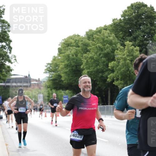 29.06.2025 - hella hamburg halbmarathon Jannik Wohlers http://msf.ph/oto/8214100 29.06.2025 10:26:48 Lombardsbrücke 1530, 2306, 2775, 4358, 5494, 5495, 5707, 5825, 6259, 6637, 7234, 7314, 7944, 8056, 8281, 9349, 10077, 10465, 11110, 11766, 14020, 14021, 15108, 15641, 17049, 17445, 18976 meine-sportfotos.de